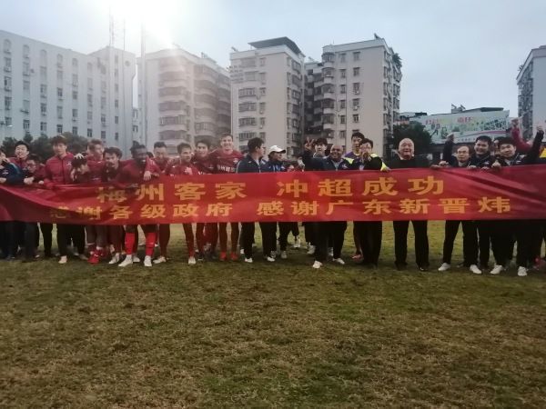 周票房：《人生大事》连续逆跌 《侏罗纪3》近9亿 2022-07-04 暑期来临，市场真的“热”了。